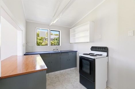 Photo of property in 16 Chester Road, Tawa, Wellington, 5028