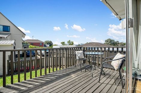 Photo of property in 50a Weldene Avenue, Glenfield, Auckland, 0629