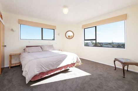Photo of property in 18 Sheralee Place, Bucklands Beach, Auckland, 2014