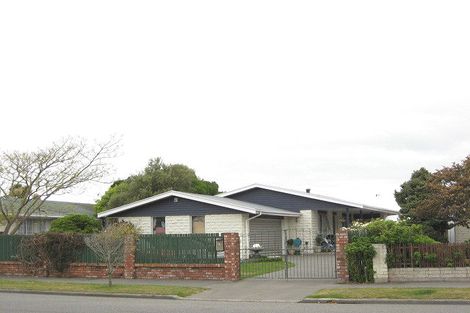 Photo of property in 21 Queenspark Drive, Parklands, Christchurch, 8083