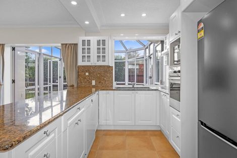 Photo of property in 2/292 Avonhead Road, Avonhead, Christchurch, 8042