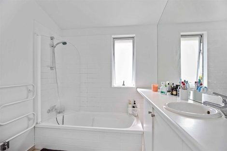 Photo of property in 64b Purchas Street, St Albans, Christchurch, 8014