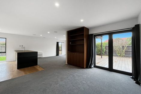 Photo of property in 2/87 Merrin Street, Avonhead, Christchurch, 8042