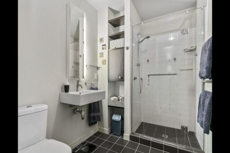 Photo of property in Montreaux Apartments, 9b/164 The Terrace, Wellington Central, Wellington, 6011