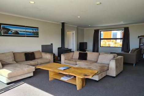 Photo of property in 6 Manning Place, Lake Tekapo, 7999