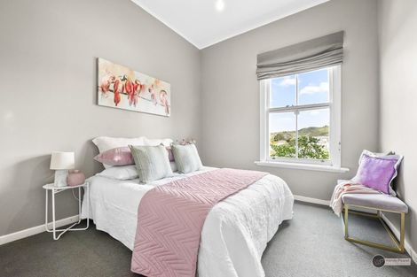 Photo of property in 1 Fairview Crescent, Kelburn, Wellington, 6012