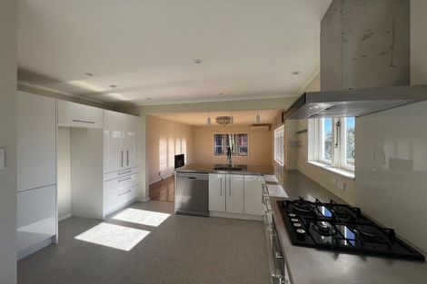 Photo of property in 1/9 Corrella Road, Belmont, Auckland, 0622