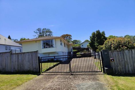 Photo of property in 21 Sequoia Place, Sunnynook, Auckland, 0620