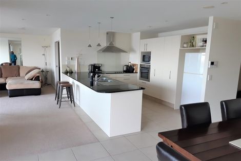 Photo of property in 11/72d Devonport Road, Tauranga, 3110