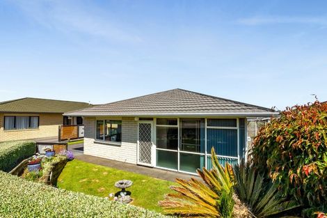 Photo of property in 1/16 Sandel Rise, Merrilands, New Plymouth, 4312