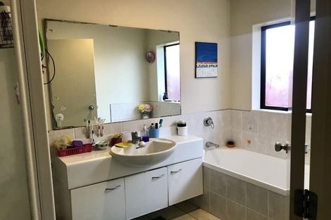 Photo of property in 160 Smales Road, East Tamaki, Auckland, 2013