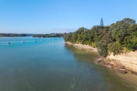 Photo of property in 109c Pah Road, Cockle Bay, Auckland, 2014