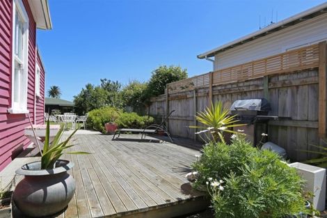 Photo of property in 72 King Street, Opunake, 4616