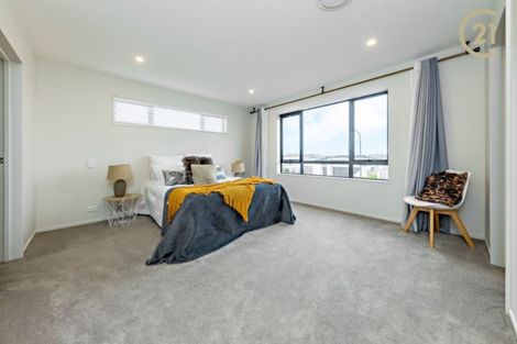 Photo of property in 17 Kabardin Street, Karaka, Papakura, 2113
