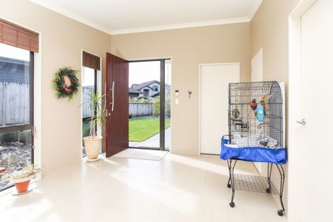 Photo of property in 13 Gibbston Close, Huntington, Hamilton, 3210