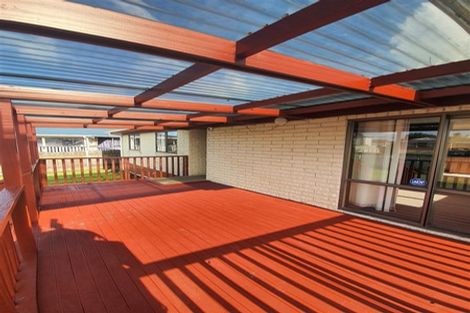 Photo of property in 13 Poutini Place, Manurewa, Auckland, 2102