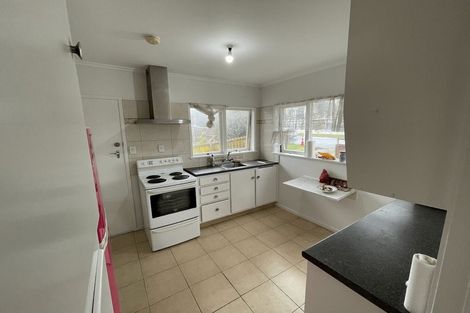 Photo of property in 1/3 Chartwell Avenue, Glenfield, Auckland, 0629