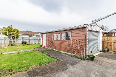 Photo of property in 32 Kent Street, Levin, 5510