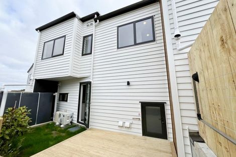 Photo of property in 12b Massine Place, Randwick Park, Auckland, 2105