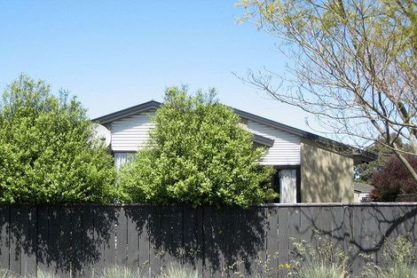 Photo of property in 16 Dunbarton Street, Redwood, Christchurch, 8051
