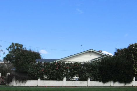 Photo of property in 83 Queen Street West, Levin, 5510