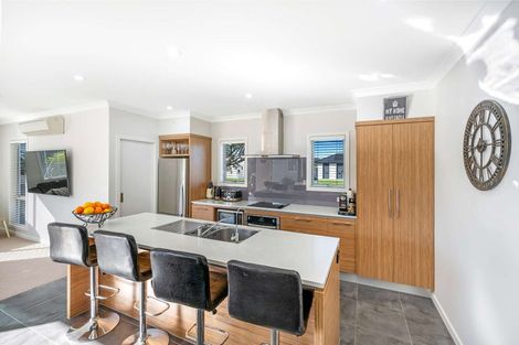 Photo of property in 29 Aoraki Road, Poraiti, Napier, 4112