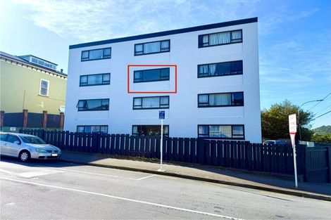 Photo of property in 8/52 Russell Terrace, Berhampore, Wellington, 6023