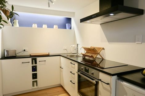 Photo of property in 14 Tinopai Road, Titirangi, Auckland, 0604