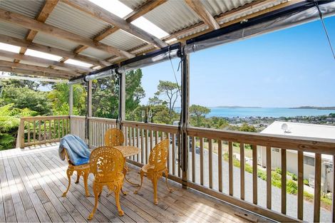 Photo of property in 28 Brampton Road, Snells Beach, 0920