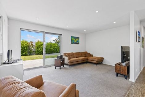 Photo of property in 10 Park Lane, Rolleston, 7614