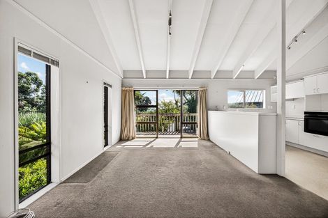 Photo of property in 1/13 Muritai Road, Milford, Auckland, 0620