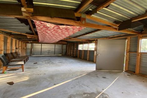 Photo of property in 18 Yeovil Road, Te Atatu Peninsula, Auckland, 0610