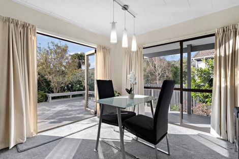 Photo of property in 2/102 Manhattan Heights, Glendene, Auckland, 0602