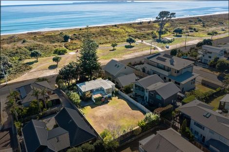 Photo of property in 706 Papamoa Beach Road, Papamoa Beach, Papamoa, 3118