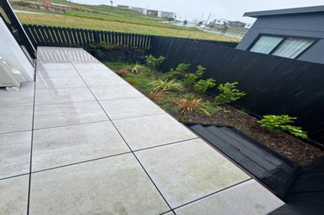 Photo of property in 25 Olearia Street, Totara Park, 2019