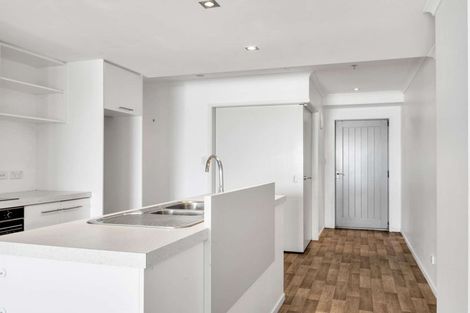 Photo of property in Algarve Apartments, 215/332 Maunganui Road, Mount Maunganui, 3116