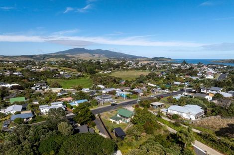 Photo of property in 32 Government Road, Raglan, 3225