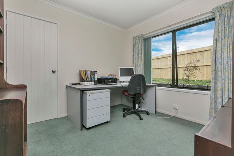 Photo of property in 4 Rush Creek Drive, Westgate, Auckland, 0614