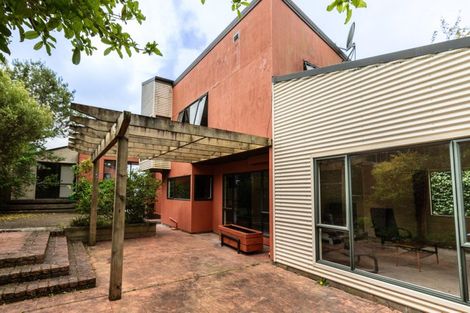 Photo of property in 51 Sunrise Boulevard, Tawa, Wellington, 5028