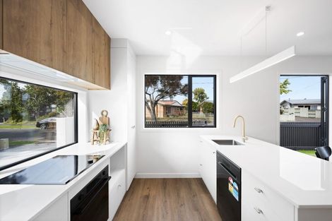 Photo of property in 1/13 Pulham Crescent, Queenwood, Hamilton, 3210