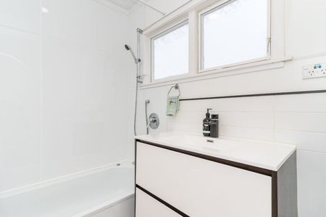 Photo of property in 16 Wycolla Avenue, Saint Clair, Dunedin, 9012