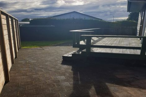 Photo of property in 14b Sandspit Road, Waiuku, 2123