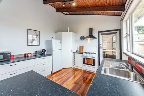 Photo of property in 17 Toi Street, Tawhero, Whanganui, 4501