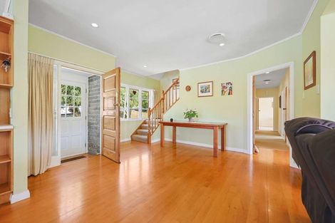 Photo of property in 61 Ranui Terrace, Tawa, Wellington, 5028