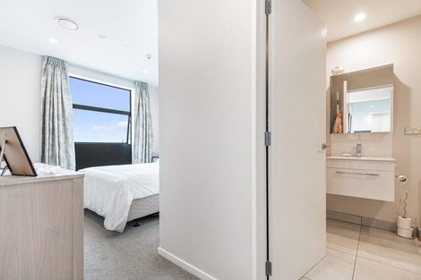 Photo of property in 301/2 Onekiritea Road, Hobsonville, Auckland, 0616