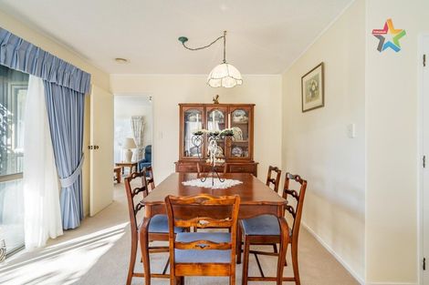 Photo of property in 22 Waddington Drive, Naenae, Lower Hutt, 5011