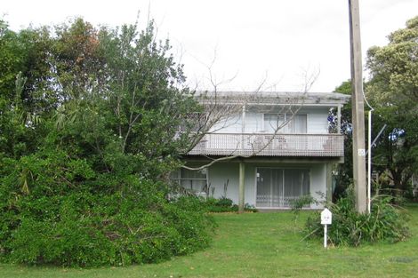 Photo of property in 16 Dawn Avenue, Hahei, Whitianga, 3591