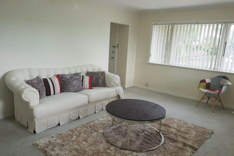 Photo of property in 11 Martin Road, Manurewa, Auckland, 2102