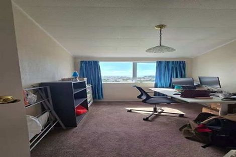 Photo of property in 6 Kekerenga Street, Strathmore Park, Wellington, 6022