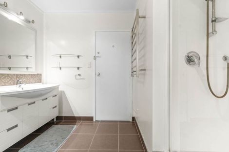 Photo of property in 1230 Alfriston Road, Alfriston, Manurewa, 2576